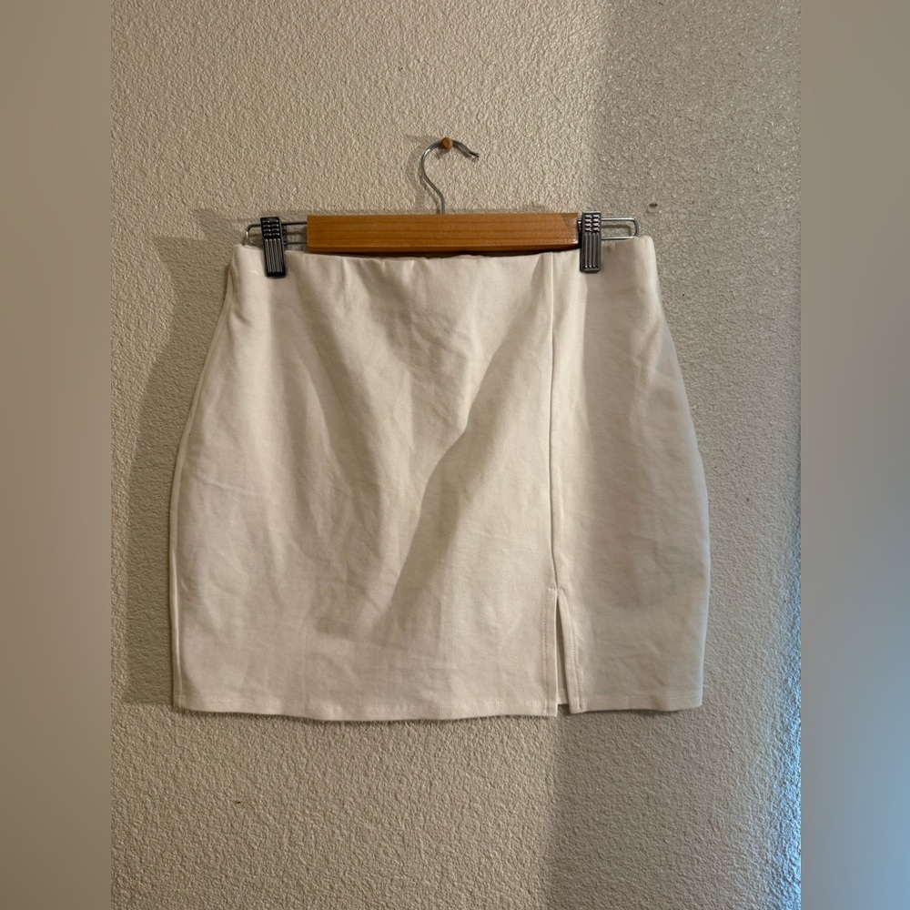 Elegant White Women's Skirt
